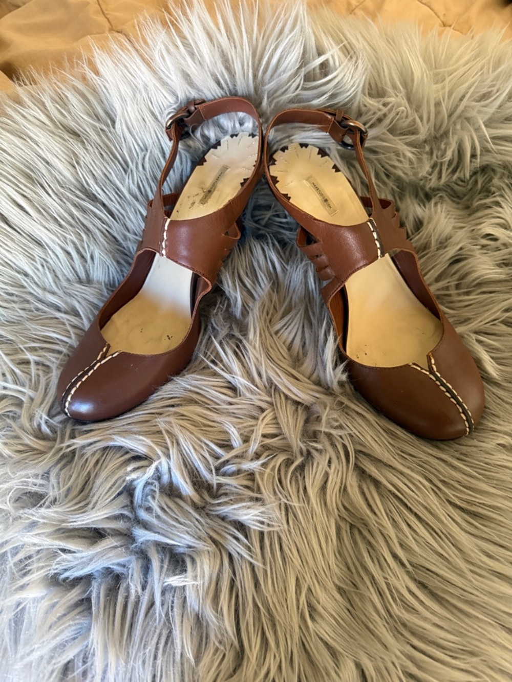 Max Studio Brown Leather Slingback Heels with Contrast Stitching